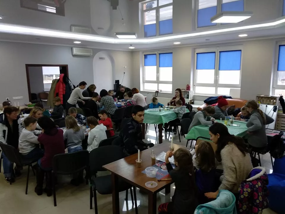 У Нововолинську в молодіжному центрі "Нові крила" відбувся майстер-клас із писанкарства 27