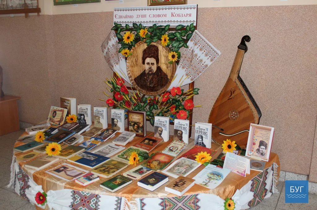 У Володимирі-Волинському вшанували Великого Кобзаря 2