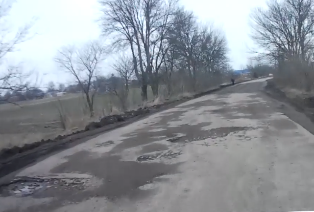 "Дорогу хочуть всі", - мешканці сіл поблизу Нововолинська звернулися до Гройсмана 5