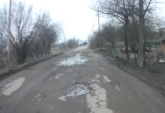 "Дорогу хочуть всі", - мешканці сіл поблизу Нововолинська звернулися до Гройсмана 6