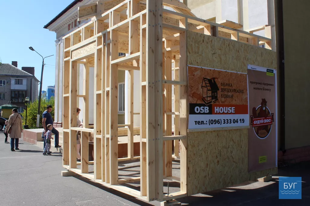 У Володимирі-Волинському презентували компанію, яка може збудувати будинок за кілька місяців 4