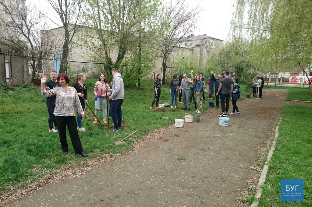 Кілька сотень дерев висадили у Володимирі-Волинському 1