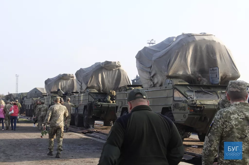 На Володимир-Волинському залізничному вокзалі другий ранок поспіль зустрічали захисників 12
