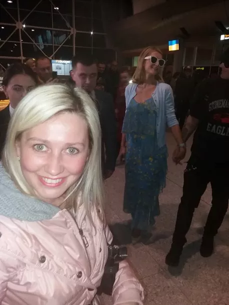 Періс Хілтон з нареченим прилетіла до Львова 4