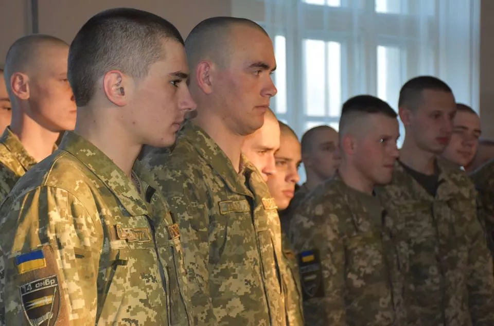 Як волинські військові 14-ї бригади святили паски 5