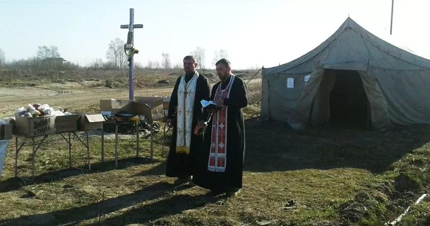 Як волинські військові 14-ї бригади святили паски 10