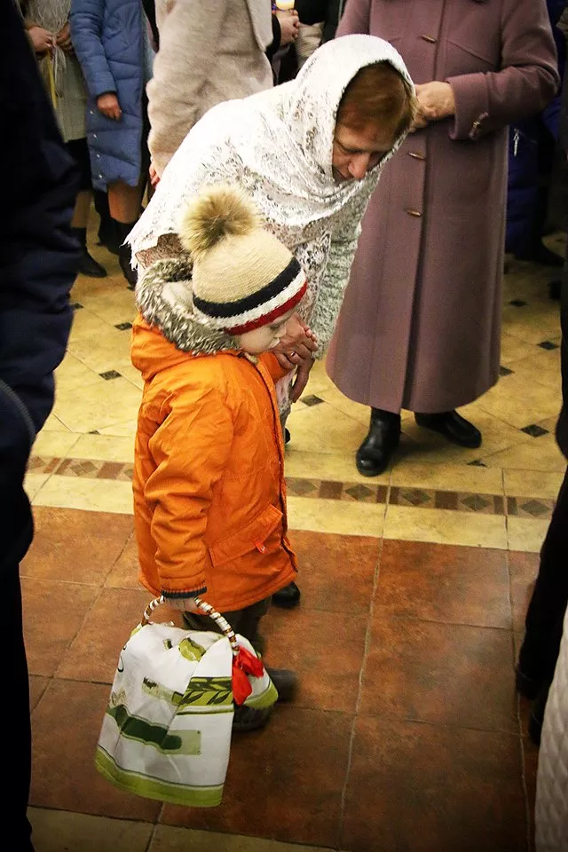 У Свято-Михайлівському храмі Нововолинська освятили великодні кошики 6