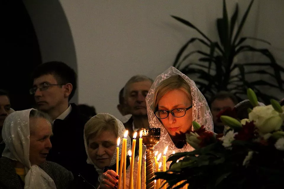 У Свято-Михайлівському храмі Нововолинська освятили великодні кошики 7