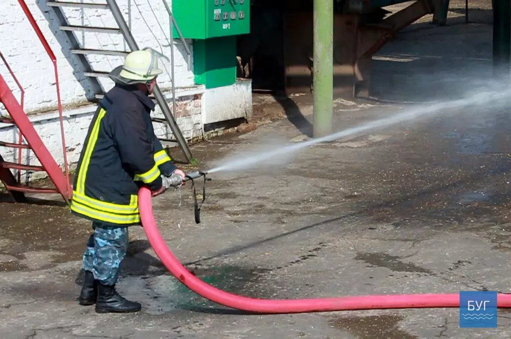 Умовно горів Володимир-Волинський комбінат хлібопродуктів: відбулися навчання сил цивільного захисту 8