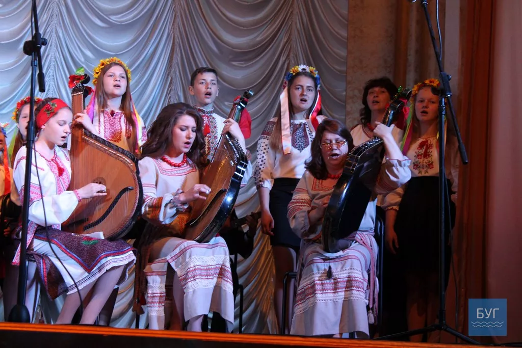 В Іваничівській дитячій музичній школі відбувся звітний концерт 8