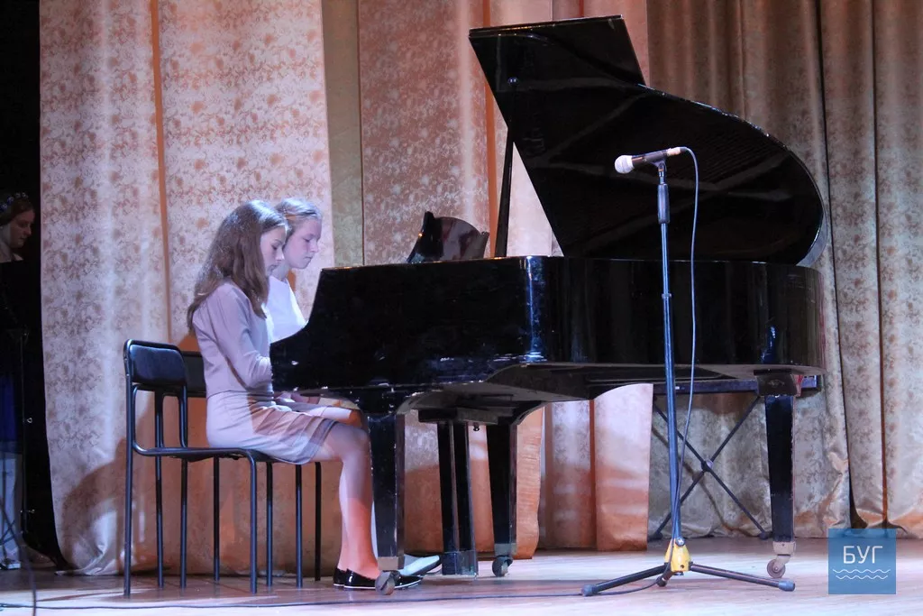 В Іваничівській дитячій музичній школі відбувся звітний концерт 28