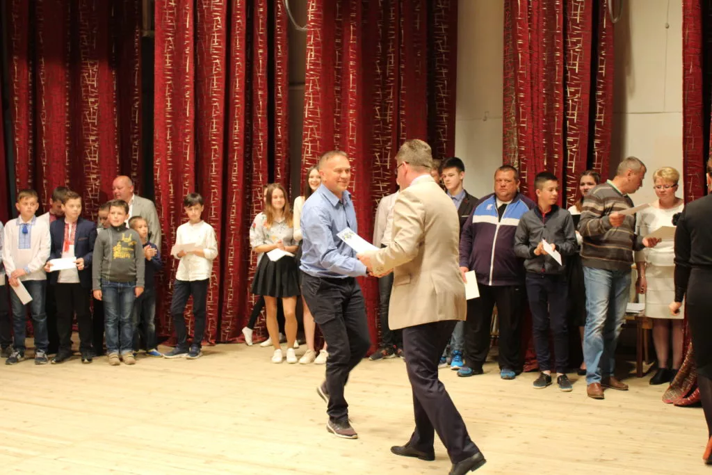 У Нововолинську відзначили найкращих школярів міста та їхніх вчителів 3