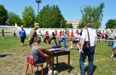 У Нововолинську відбувся міський етап військової гри "Джура" 8