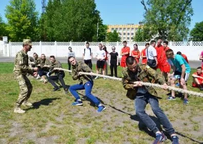 У Нововолинську відбувся міський етап військової гри "Джура" 7