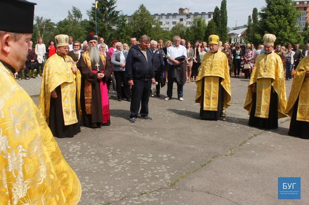 У Володимирі-Волинському відзначили 157-му річницю з дня перепоховання Тараса Шевченка 8