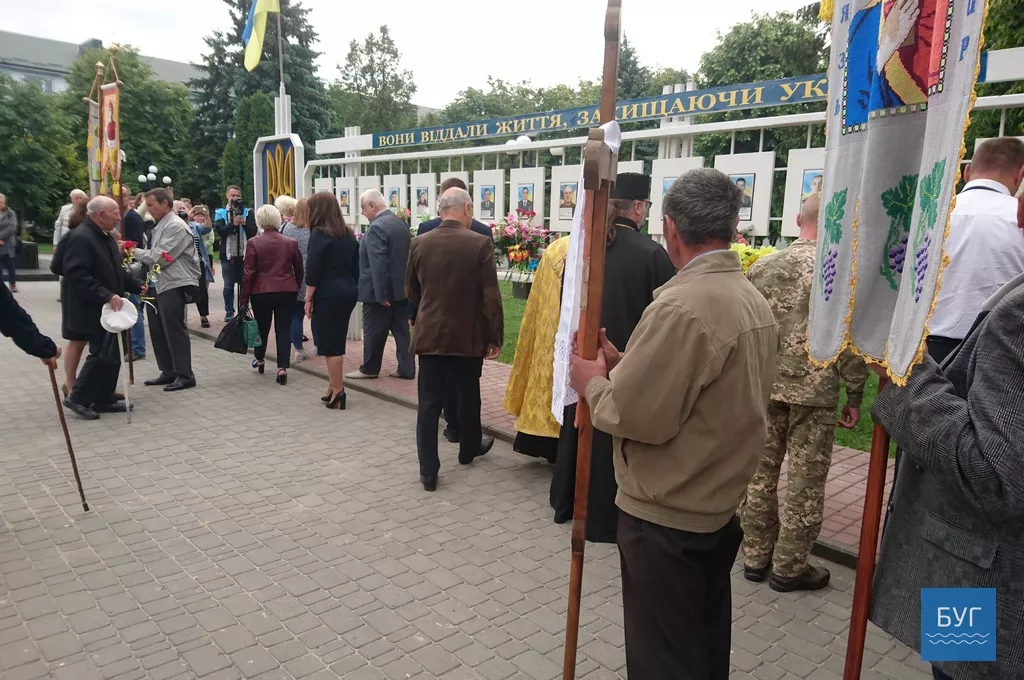 Загиблих під Волновахою героїв вшанували у Володимирі-Волинському 13
