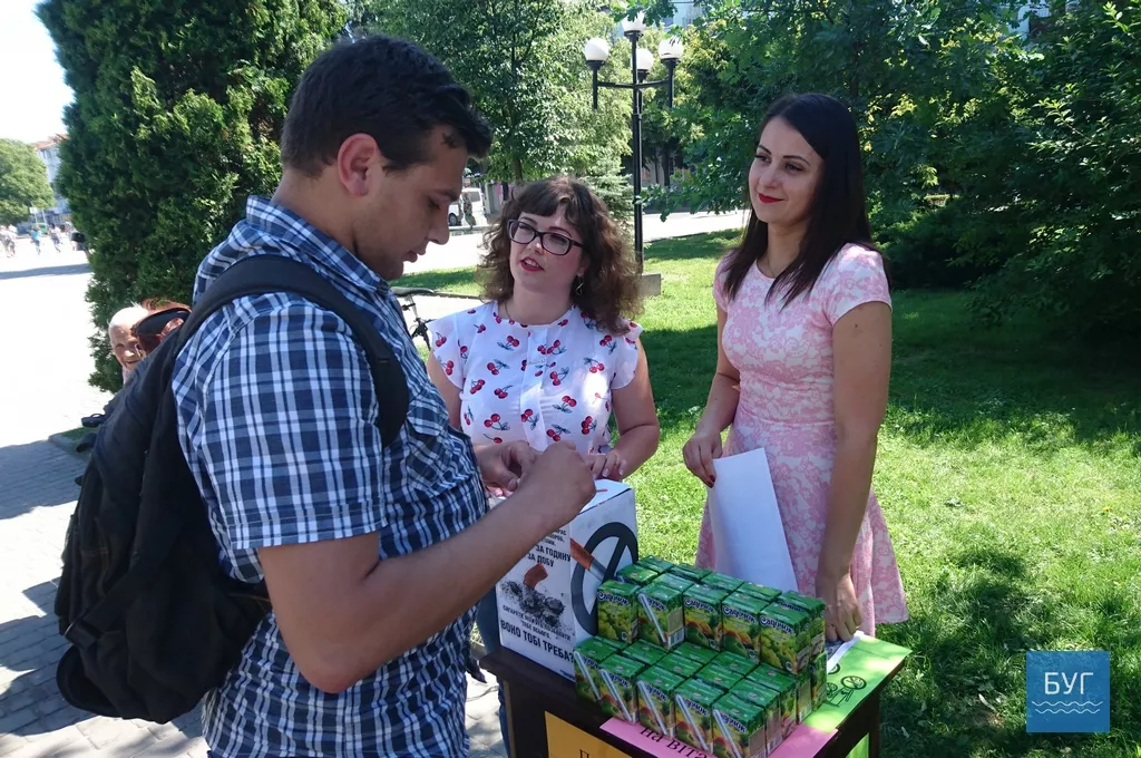 Акція «Обміняй нікотин на вітамін» пройшла у Володимирі-Волинському 3