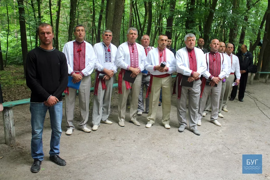 В Іваничівському районі вшанували пам'ять героїв, полеглих в урочищі Прощаниця 5