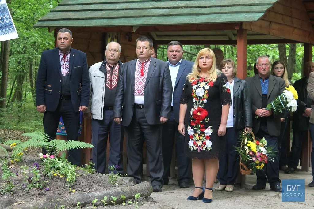 В Іваничівському районі вшанували пам'ять героїв, полеглих в урочищі Прощаниця 6