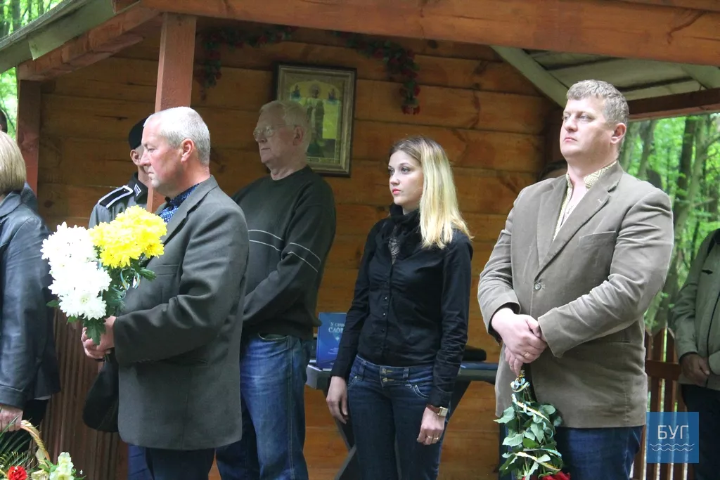 В Іваничівському районі вшанували пам'ять героїв, полеглих в урочищі Прощаниця 9