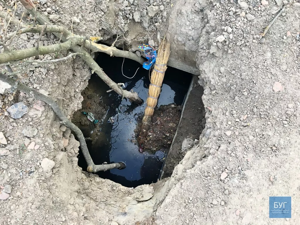 "Результати роботи" виправили: на вулиці Нововолинська засипали ями, які лишив трактор зі сміттям 3