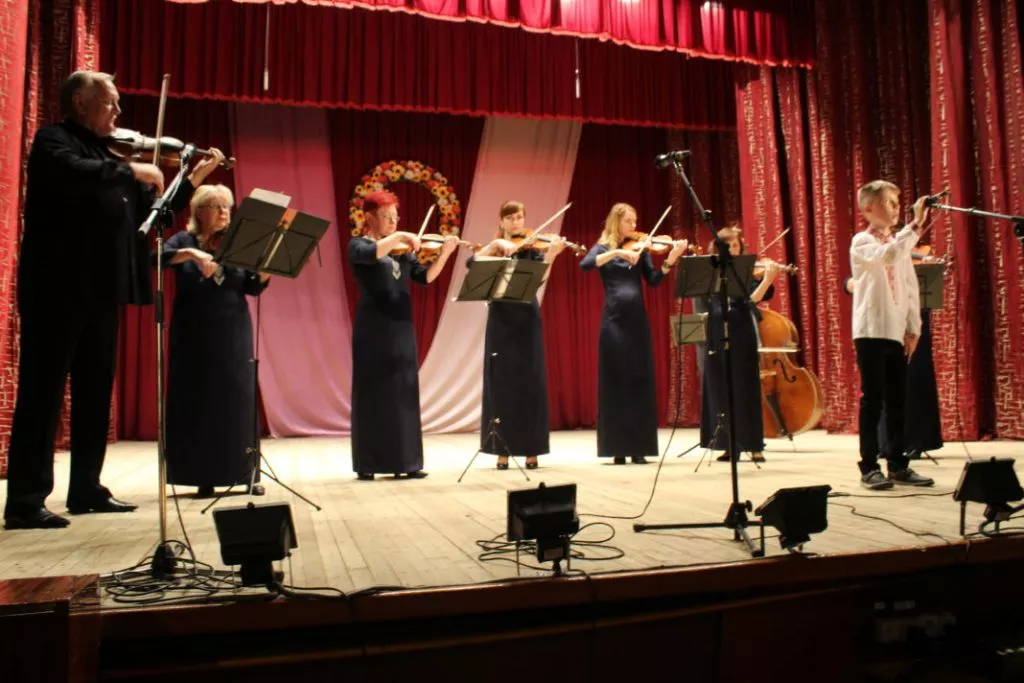 У Нововолинську відбувся святковий концерт, приурочений Дню матері 9