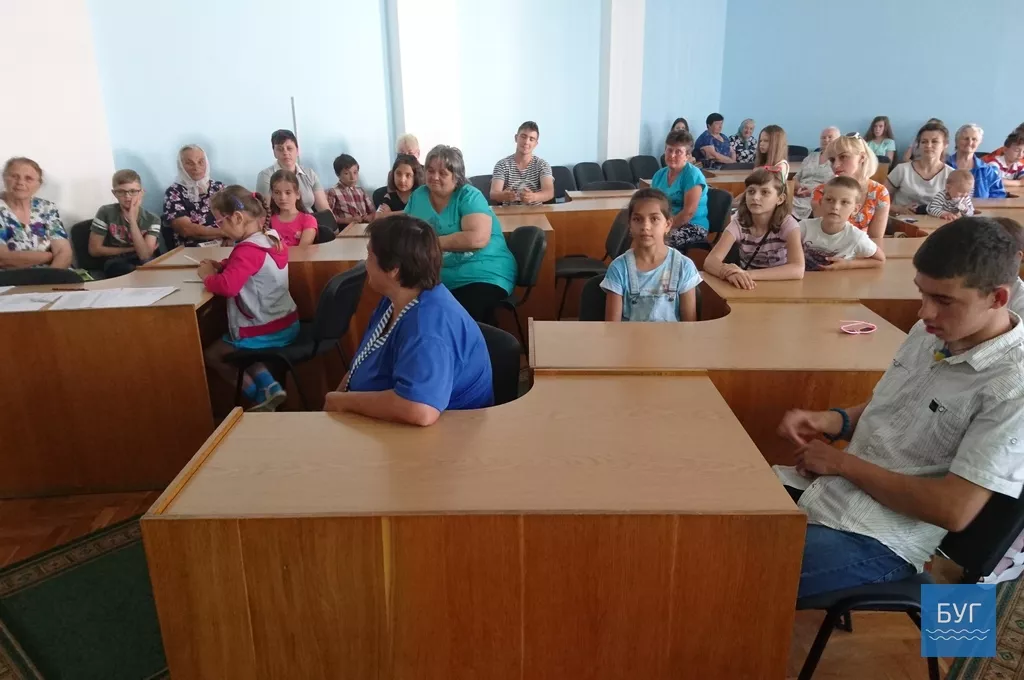 У Володимирі-Волинському міський голова зустрівся з дітьми-сиротами 3