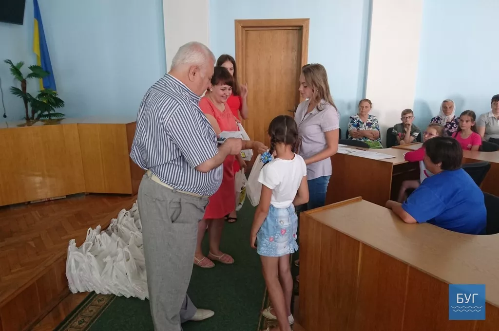 У Володимирі-Волинському міський голова зустрівся з дітьми-сиротами 2