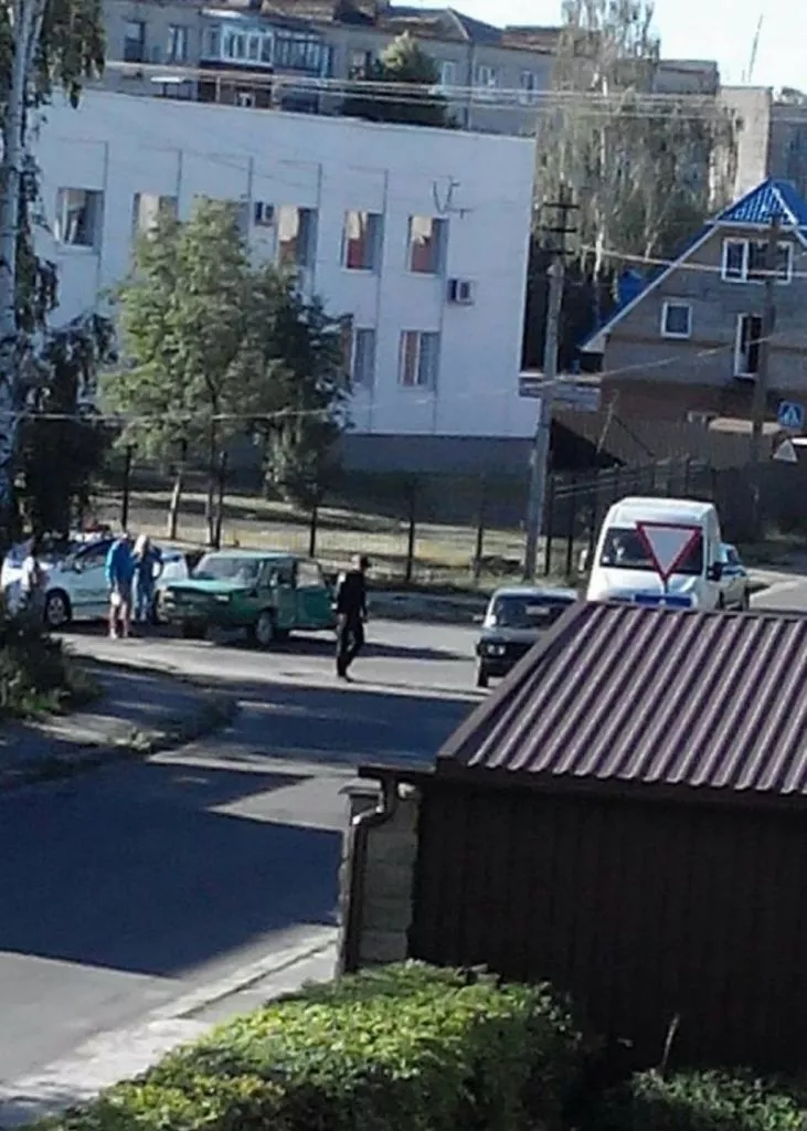 У Володимирі-Волинському біля суду трапилося ДТП 1