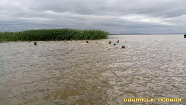 Нардеп Гузь підкорив чергове волинське озеро 3