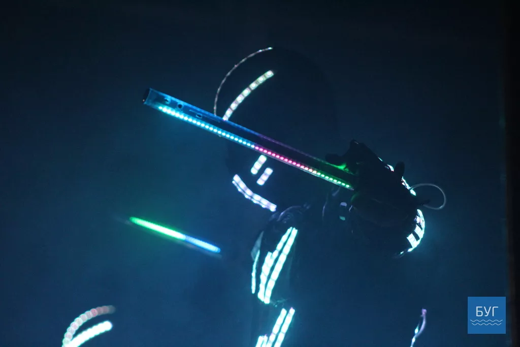 У Володимирі-Волинському на День міста показали вражаюче світлодіодне шоу 4