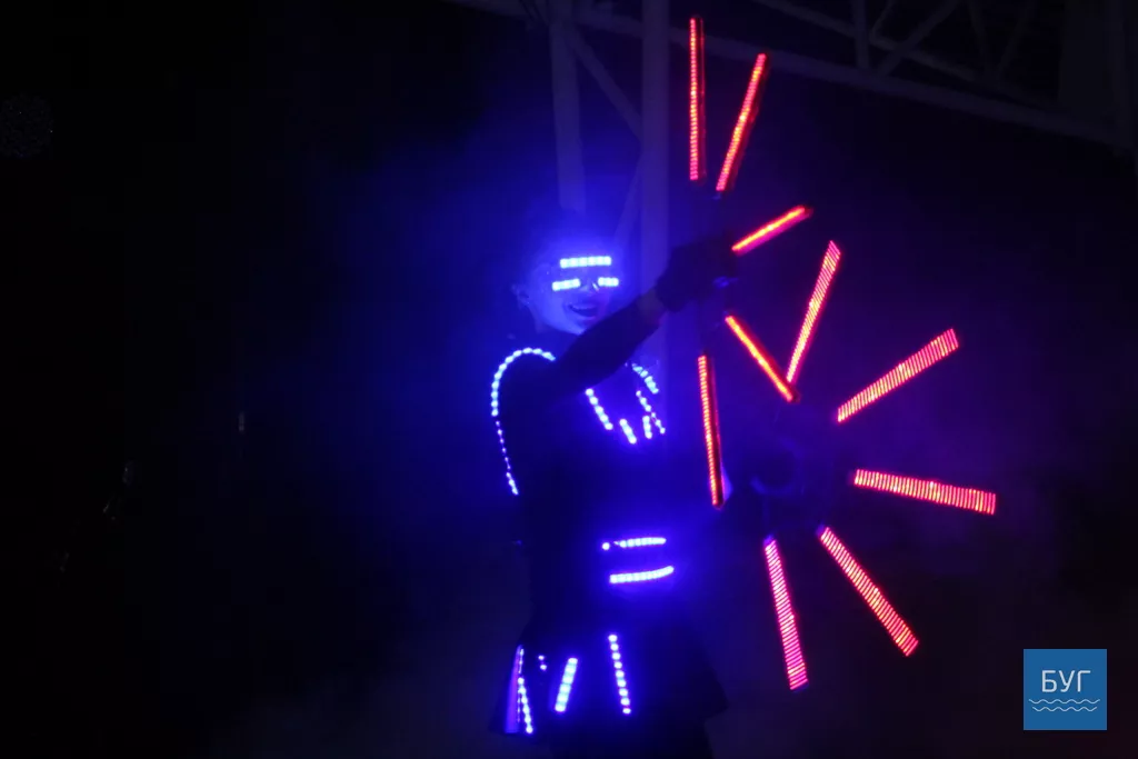 У Володимирі-Волинському на День міста показали вражаюче світлодіодне шоу 7