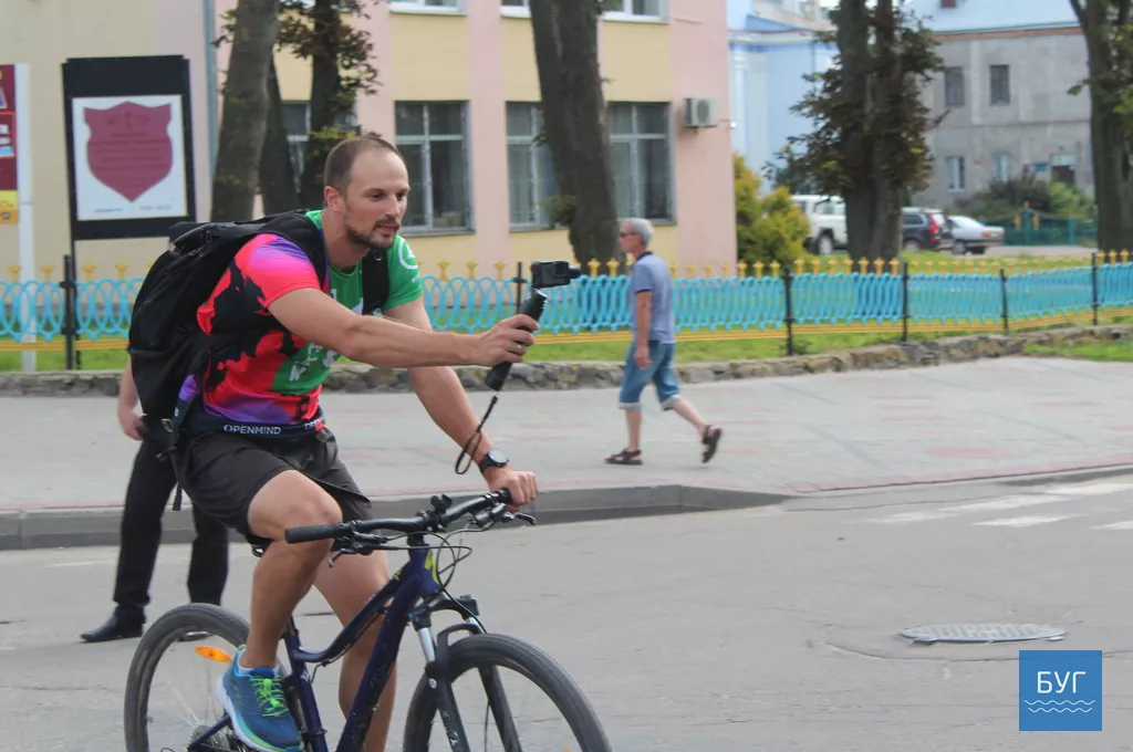 У Володимирі-Волинському у забігові на 5 кілометрів взяло участь більше 140 людей 21