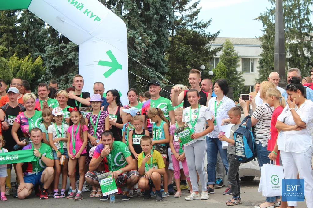 У Володимирі-Волинському у забігові на 5 кілометрів взяло участь більше 140 людей 31