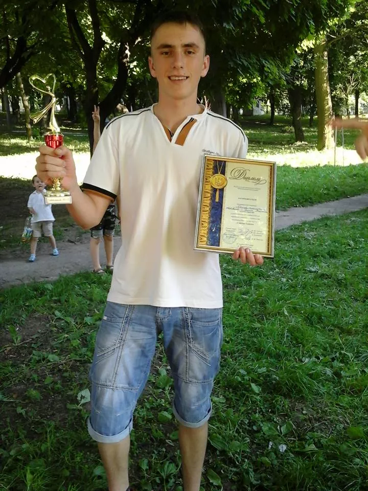 «Якби нелюди не вбили...», - іваничівцю Сергію Осуховському мало б виповнитися 19 років 5