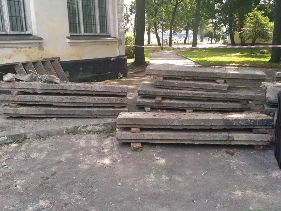 У Володимирі-Волинському розпочали реставрувати приміщення музею 3