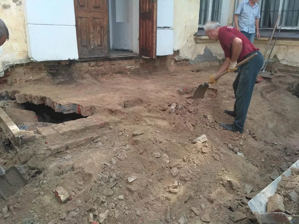 У Володимирі-Волинському розпочали реставрувати приміщення музею 9