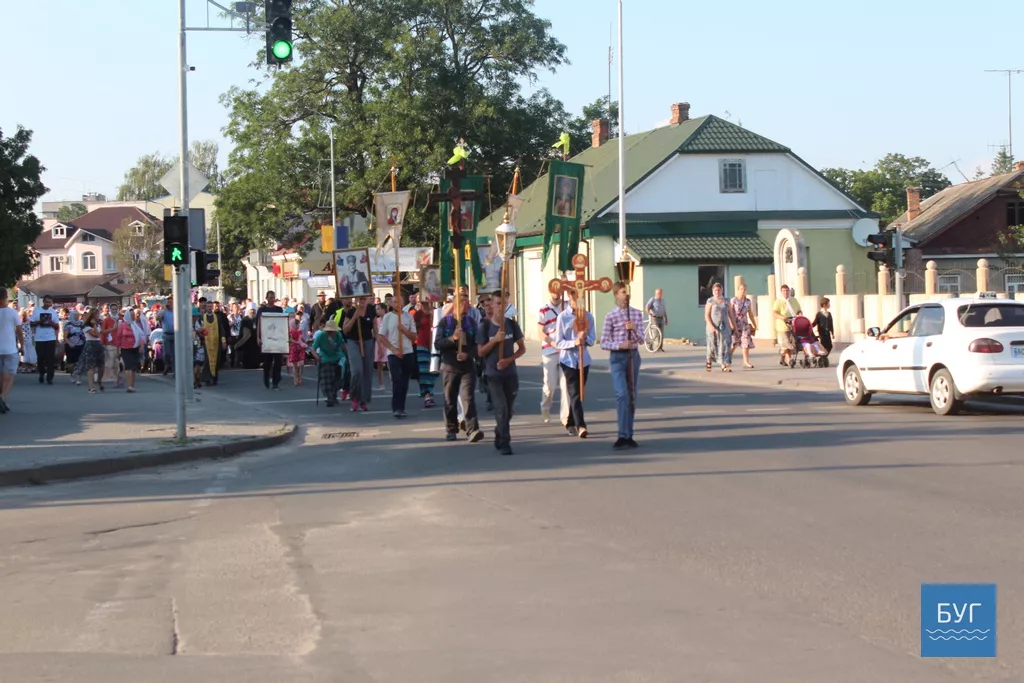 Володимиром-Волинським пройшла Хресна хода до Почаївської лаври 2