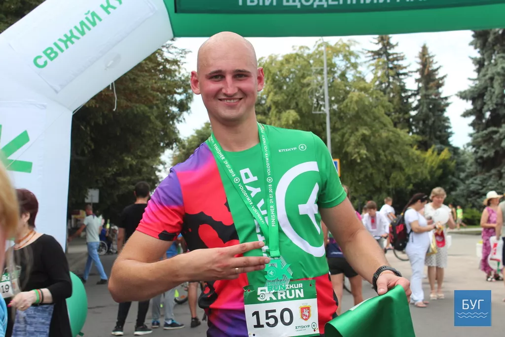 У Володимирі-Волинському у забігові на 5 кілометрів взяло участь більше 140 людей 34