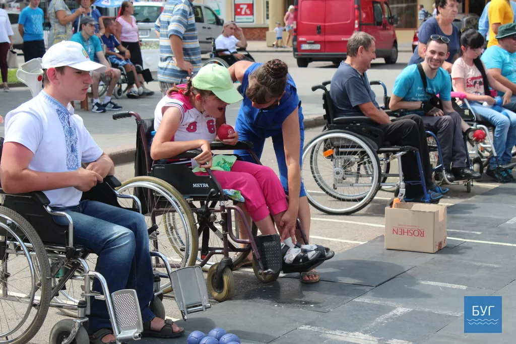 У Володимирі-Волинському вперше провели змагання із гри «Бочча» для людей з обмеженими можливостями 2