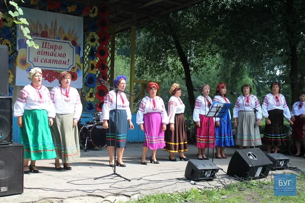 Спорт, розваги та відкриття інсталяції: у Павлівці відзначили День громади 11