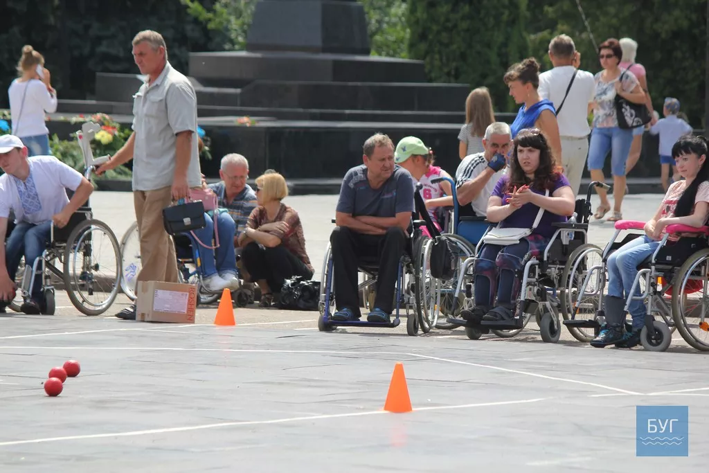 У Володимирі-Волинському вперше провели змагання із гри «Бочча» для людей з обмеженими можливостями 8