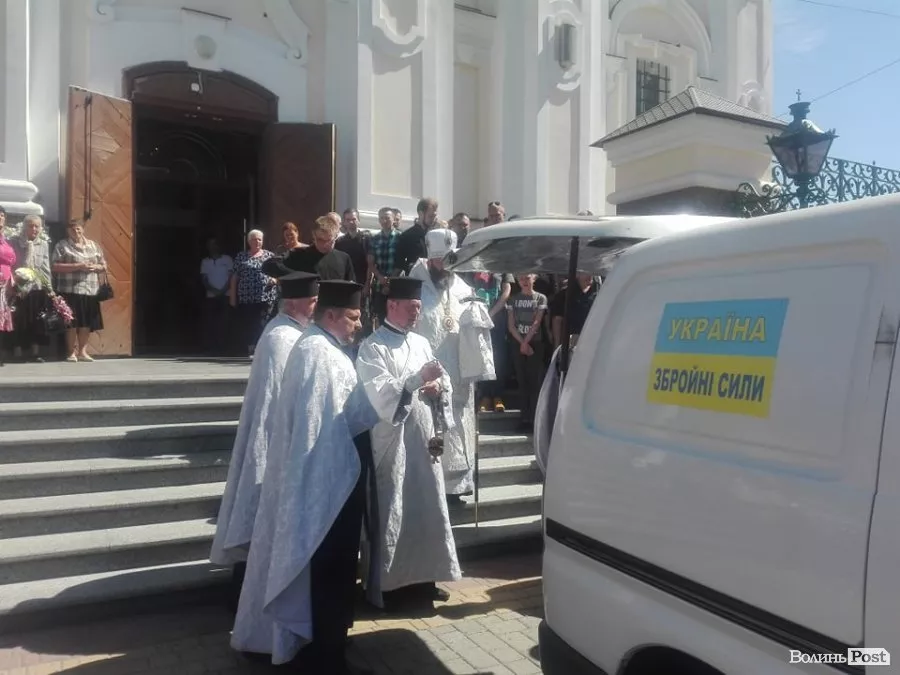 У Луцьку попрощалися із загиблими воїнами 14 ОМБр 4