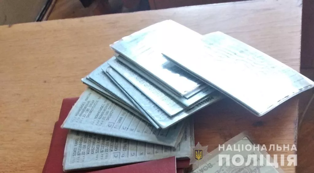 36-річний житель села Запілля Любомльського району незаконно через кордон ввозив «бляхи» та нелегалів 3