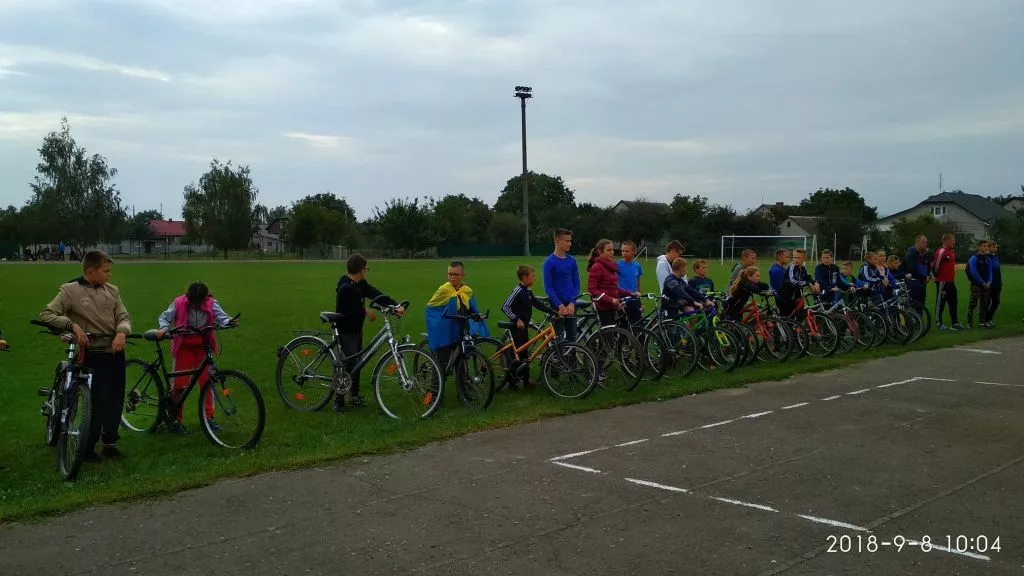 Велосипедисти в Іваничах влаштували велопробіг, присвячений Дню фізичної культури та спорту України 3