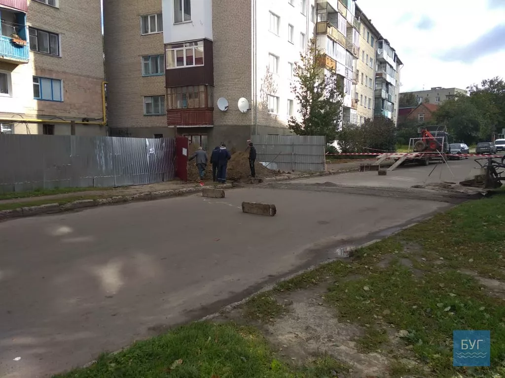 У Володимирі-Волинському перекрили частину вулиці Незалежності 2