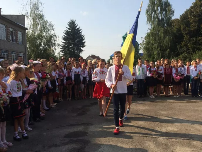 Як святкували День Знань в освітніх закладах Іваничівщини 3