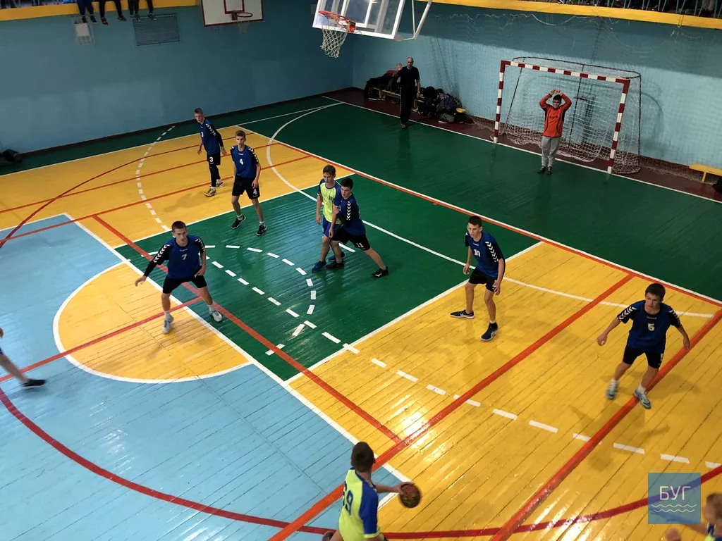 Нововолинська команда впевнено перемогла у першому турі Чемпіонату України з гандболу 2