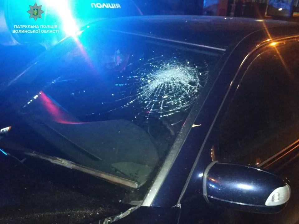 У Луцьку п'яний водій протаранив автівку та втік з місця ДТП 2