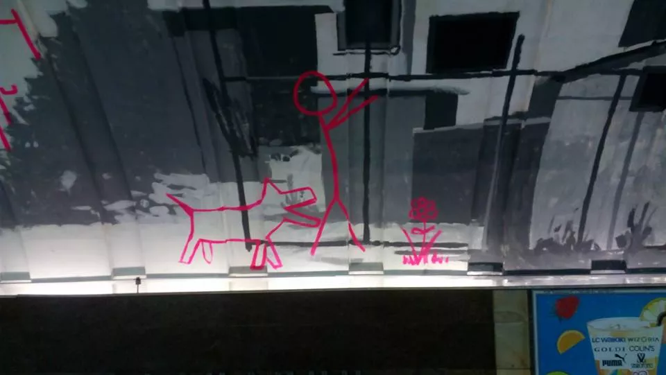 Вандали зіпсували мурал, що створюють у Києві на станції метро «Осокорки» відомі художники 1